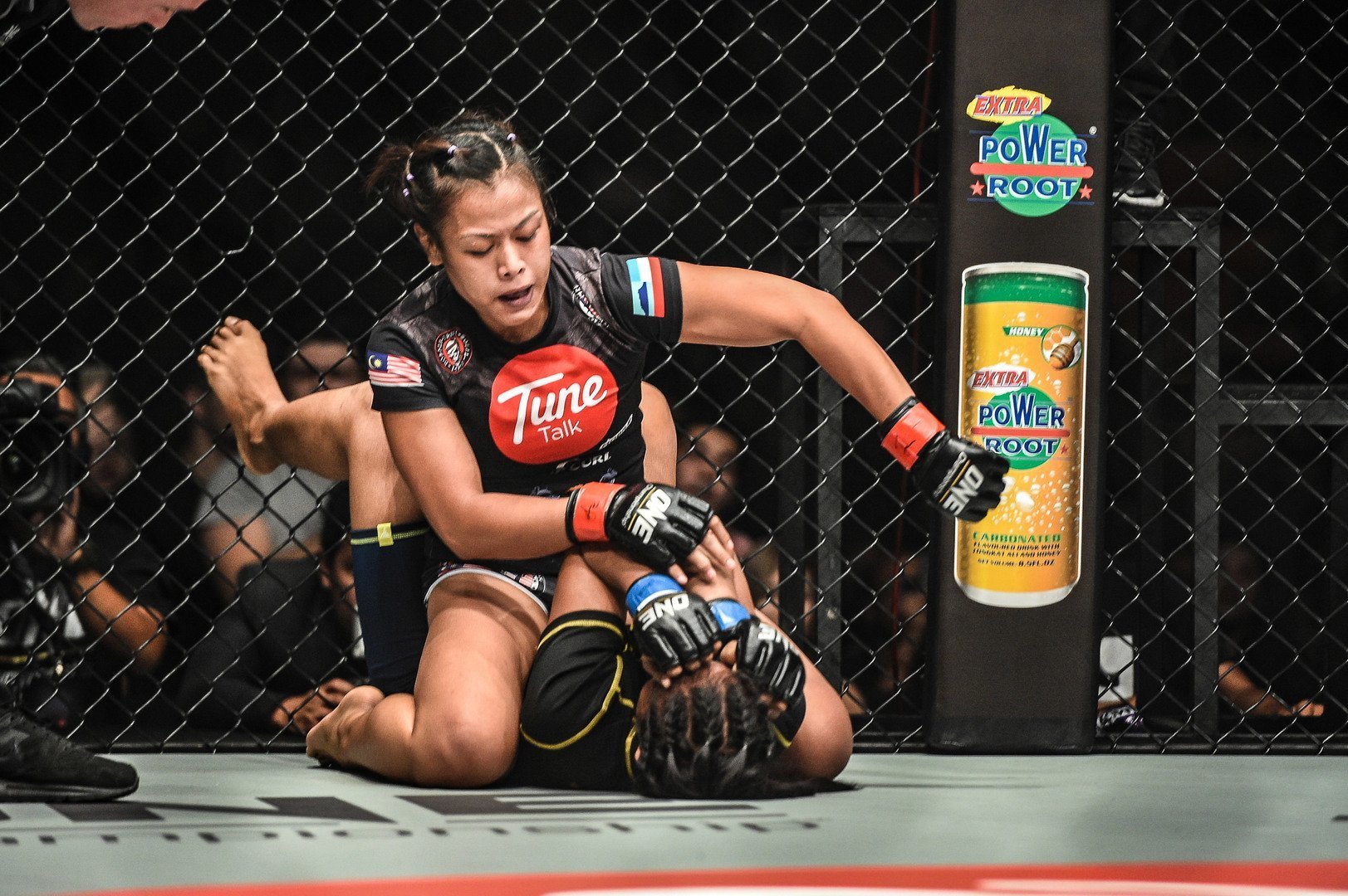 One FC Putting on a show.